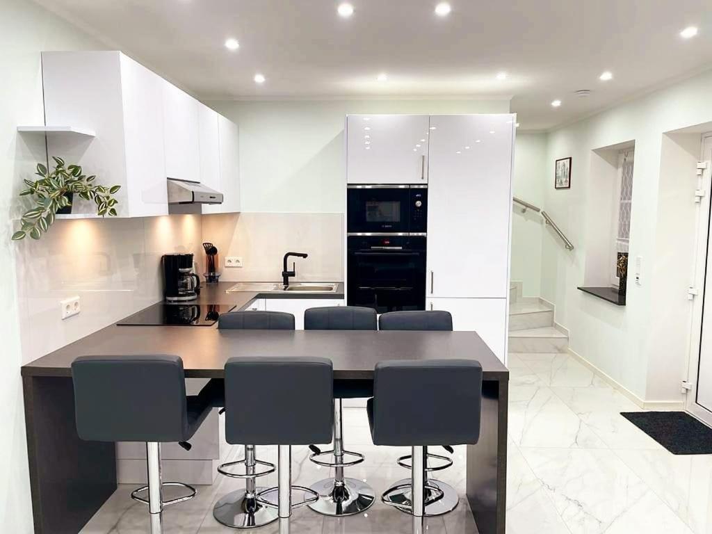 Davidoff-Apartment Seelze ภายนอก รูปภาพ