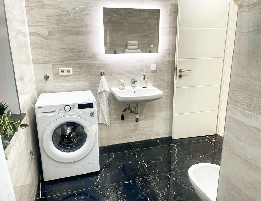 Davidoff-Apartment Seelze ภายนอก รูปภาพ